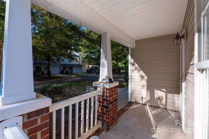 Property image 3 at 514 Doughton Lane, Charlotte, NC 28217