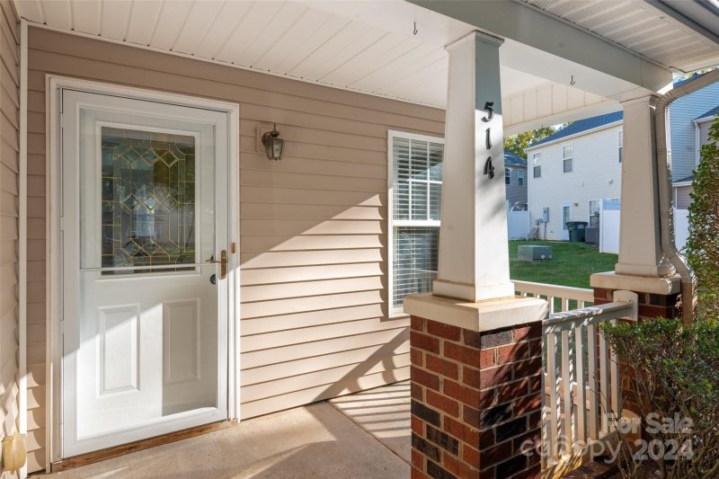 Property image 4 at 514 Doughton Lane, Charlotte, NC 28217