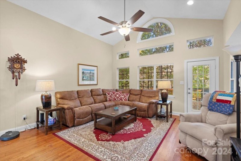 Property image 4 at 7877 Golf Course Drive, Denver, NC 28037