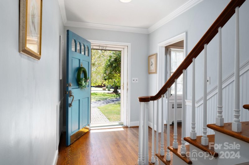 Property image 4 at 82 Clarendon Road, Asheville, NC 28806