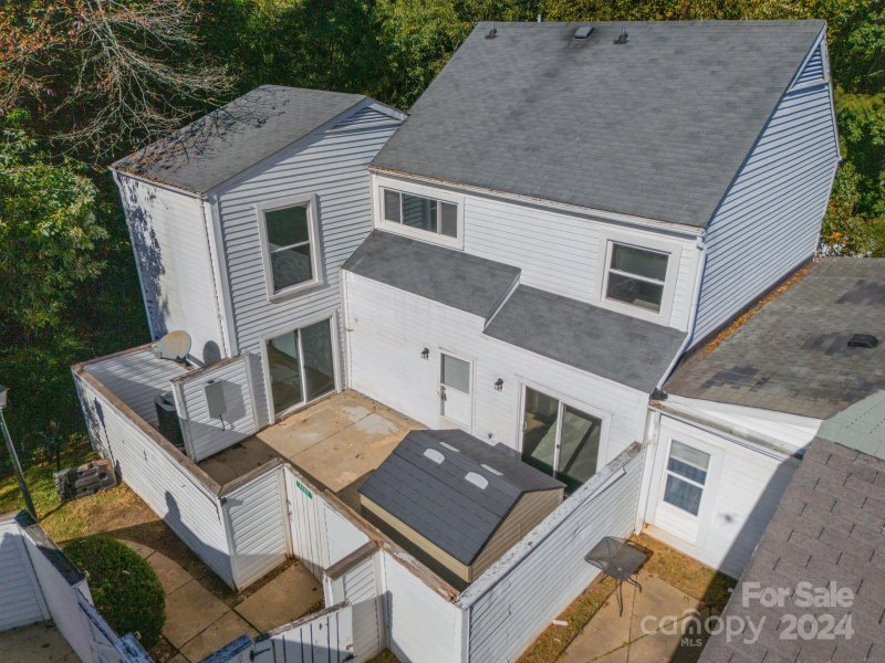 7153 Stonington Lane