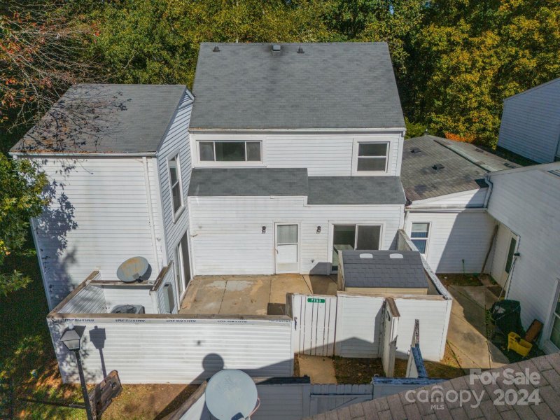 Property image 5 at 7153 Stonington Lane, Charlotte, NC 28227