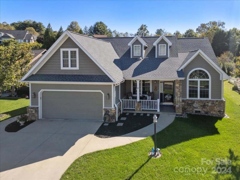 Property image 2 at 157 Whistlewood Lane, Hendersonville, NC 28739