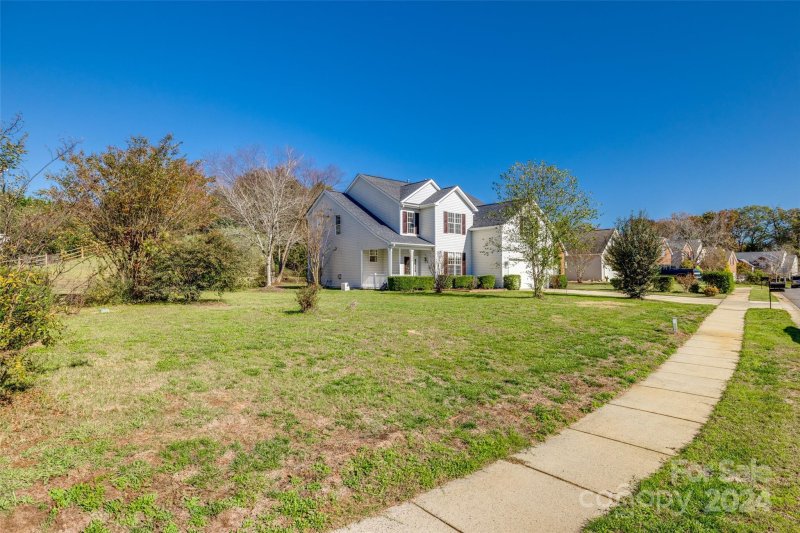 Property image 2 at 16050 Falling Meadow Lane, Charlotte, NC 28273