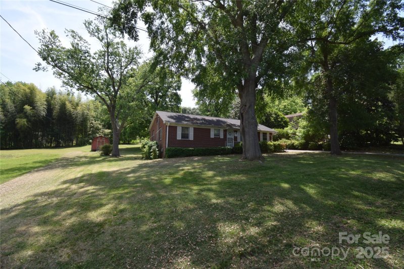 Property image 3 at 2427 Rhyneland Street, Gastonia, NC 28054