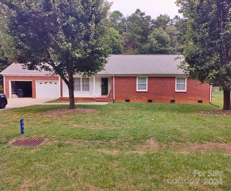 203 General Johnston Street