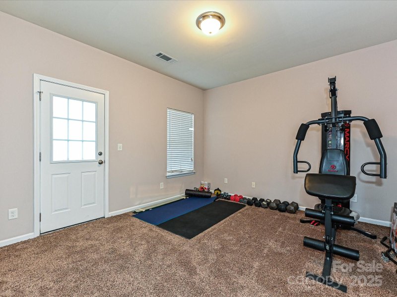 Property image 4 of 14121 Winford Lane in Mallard Lake, Charlotte, NC 28262