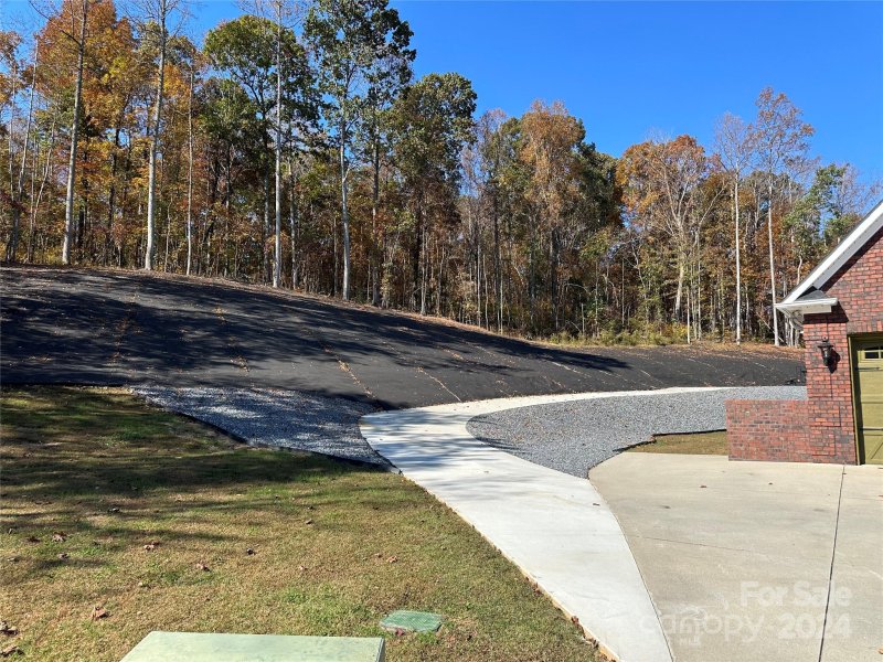 Property image 5 at 1216 Fox Chase Drive, Newton, NC 28658