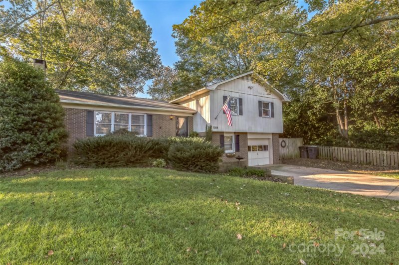 Property image 2 at 1308 Belle Avenue, Statesville, NC 28677