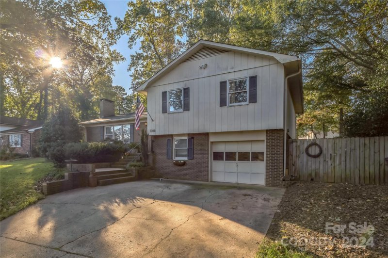 Property image 3 at 1308 Belle Avenue, Statesville, NC 28677