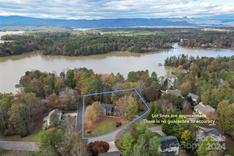 Property image 2 at 1723 Waterford Way, Morganton, NC 28655