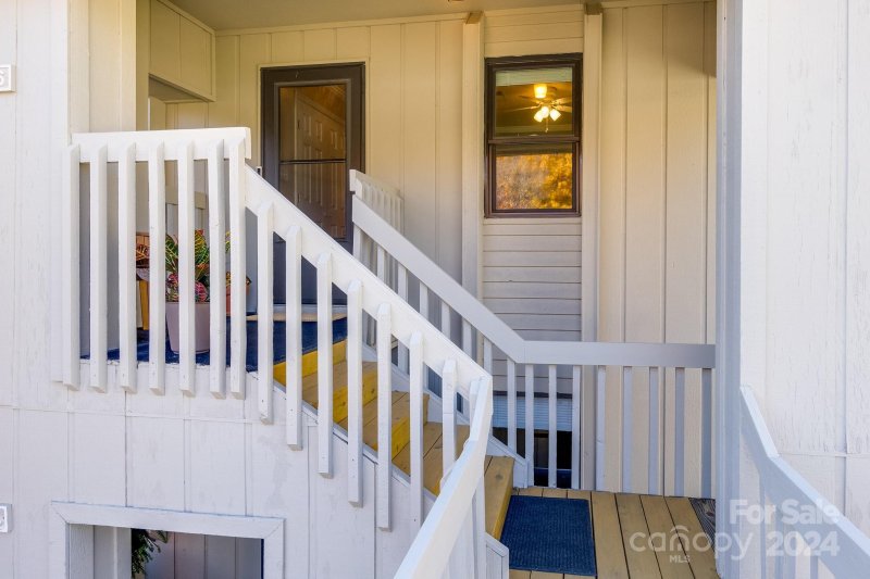 Property image 2 at 1606 Abbey Circle, Asheville, NC 28805