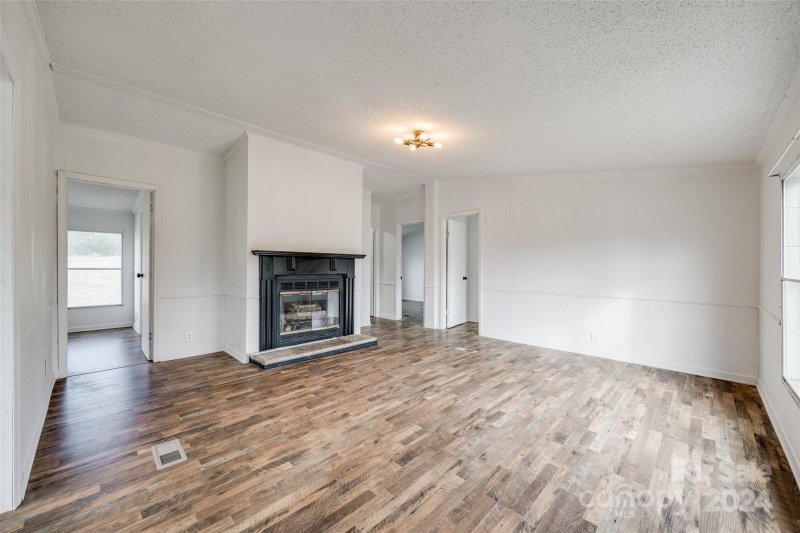 Property image 4 at 5420 Creek Run Court, Kings Mountain, NC 28086