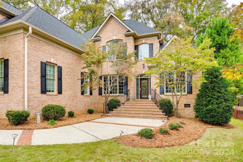 Property image 2 at 2006 Cavendale Drive, Rock Hill, SC 29732