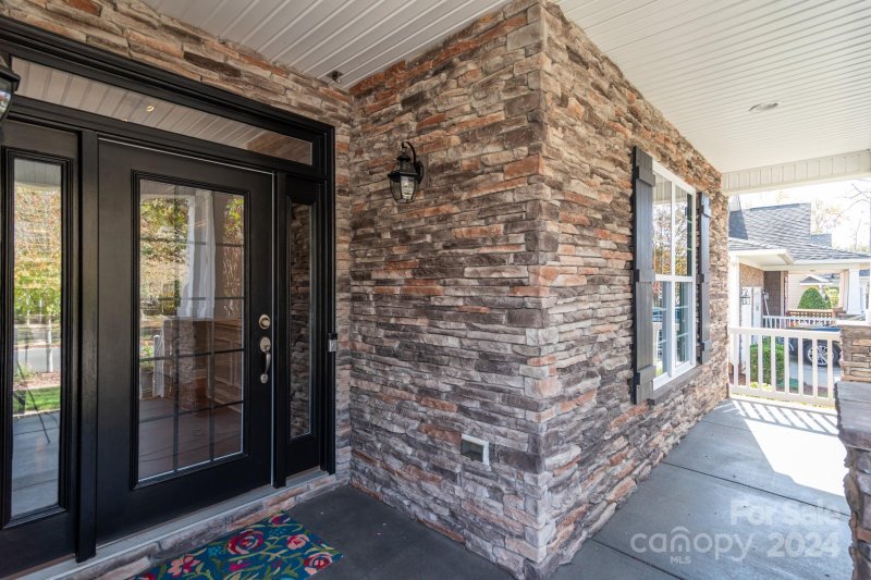 Property image 3 at 11840 Meetinghouse Drive, Cornelius, NC 28031