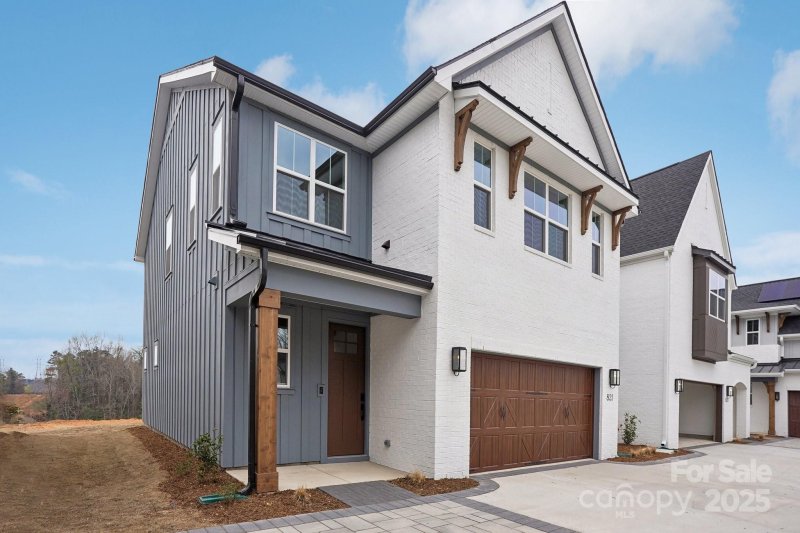 Property image 2 of 821 Terra Drive in Windell Woods, Tega Cay, SC 29708