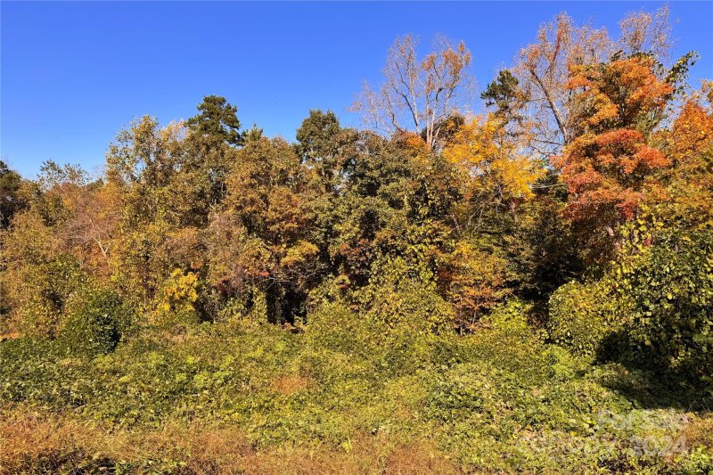 Property image 5 at 5696 Gold Creek Bay Drive, Hickory, NC 28601