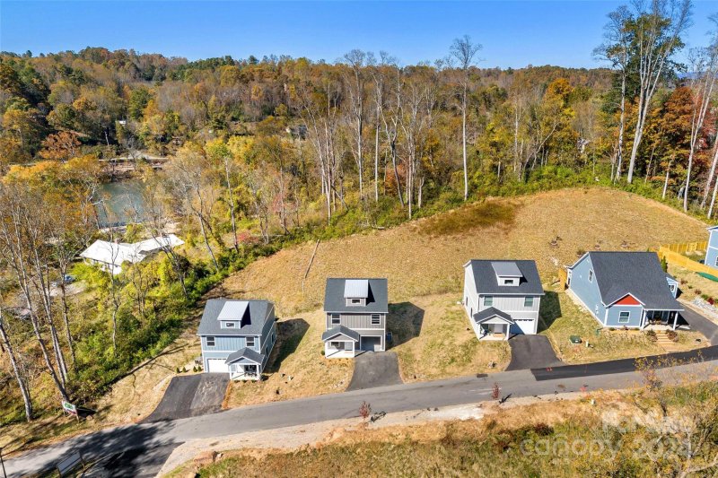 Property image 4 at 108 Northbend Drive, Asheville, NC 28804