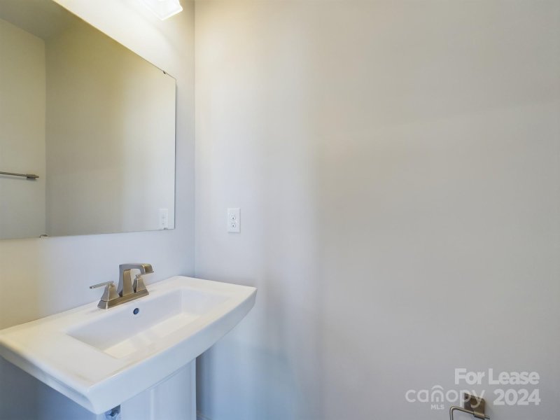 Property image 4 at 2749 Statesville Avenue, Charlotte, NC 28206