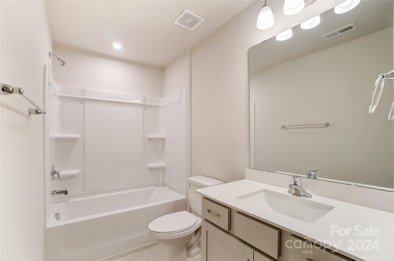 Property image 4 at 14913 Tamarack Drive, Charlotte, NC 28278
