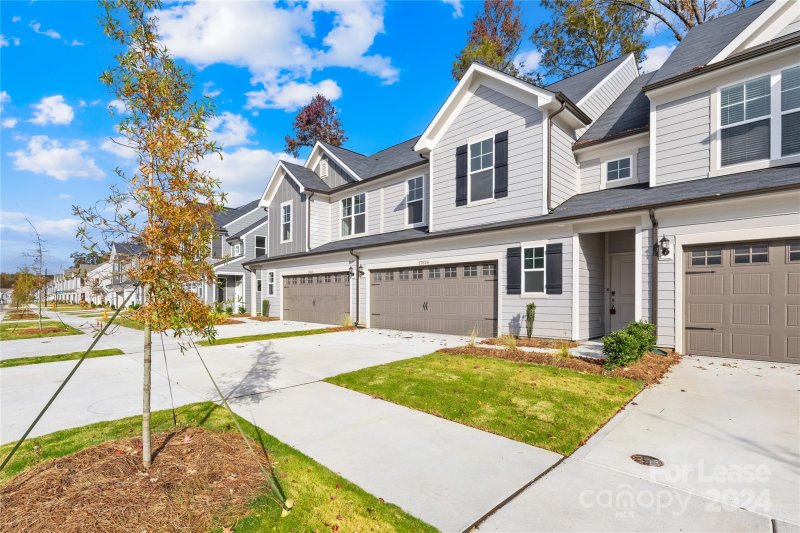 Property image 2 at 17026 Patron Drive, Charlotte, NC 28273