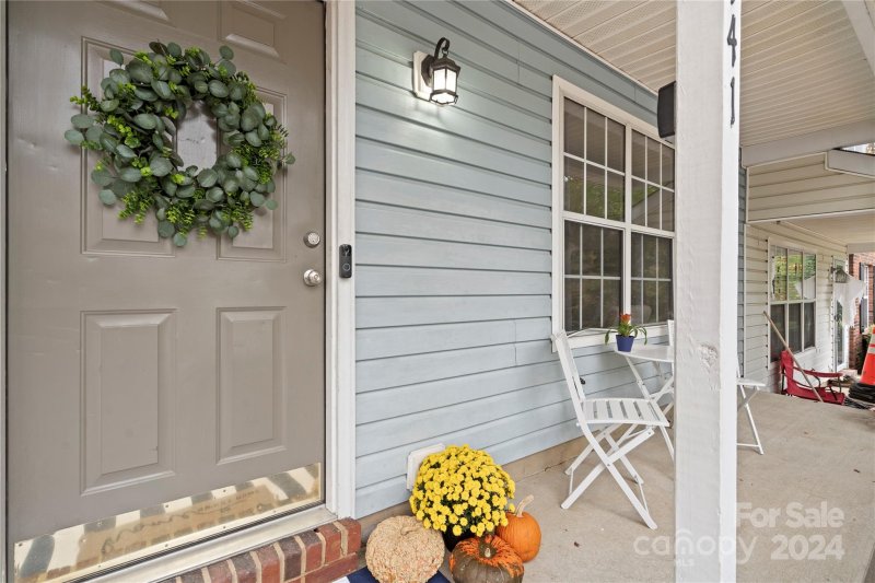 Property image 2 at 9141 Charminster Court, Charlotte, NC 28269