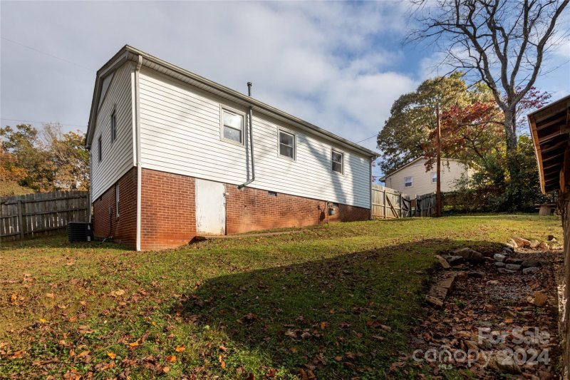 Property image 3 at 503 Cherry Street, Belmont, NC 28012