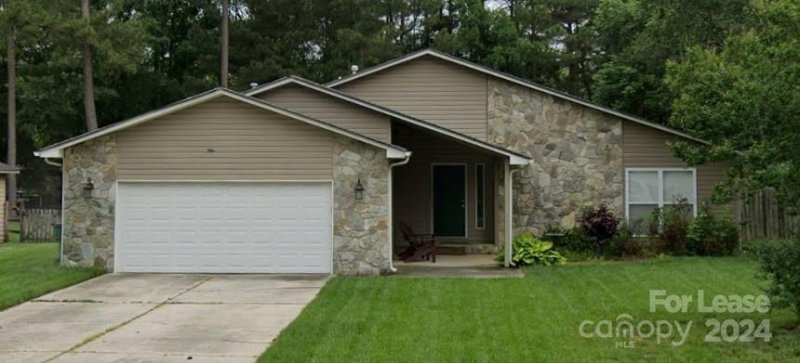 10812 Coachman Circle