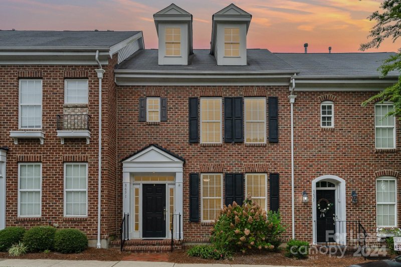 8651 Beaver Creek Drive