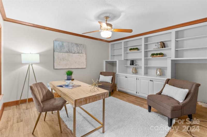 Property image 4 at 348 Beverly Circle, Charlotte, NC 28270