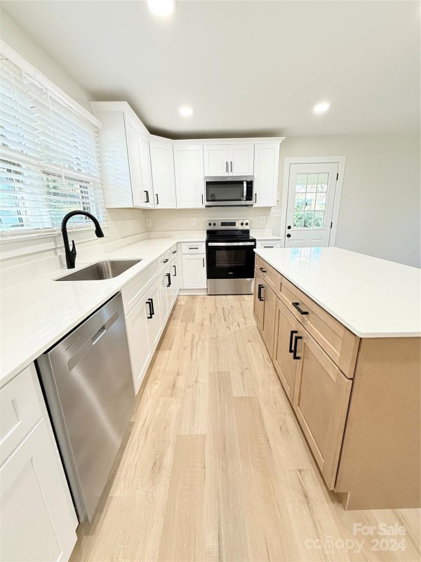 Property image 5 at 407 Larkhall Court, Gastonia, NC 28052