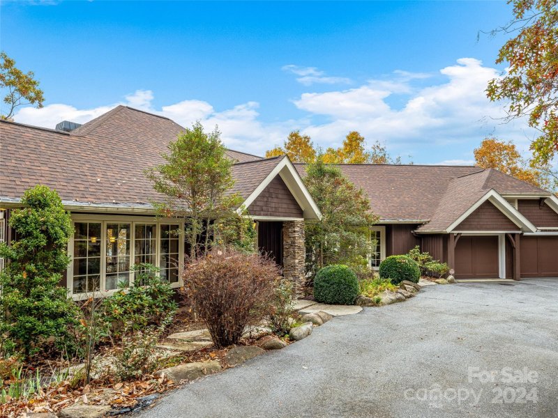 409 Elk Mountain Trail