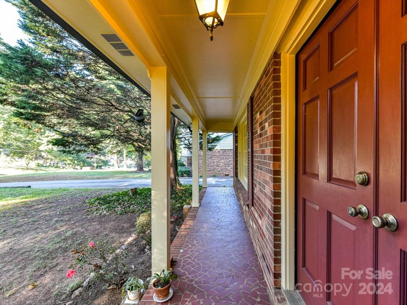 Property image 5 at 6605 Havenlock Place, Charlotte, NC 28215