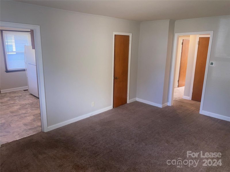 Property image 2 at 1306 Meadow Lane, Charlotte, NC 28205