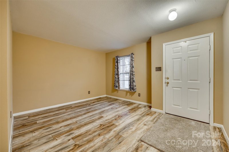 Property image 3 at 750 Erinbrook Court, York, SC 29745