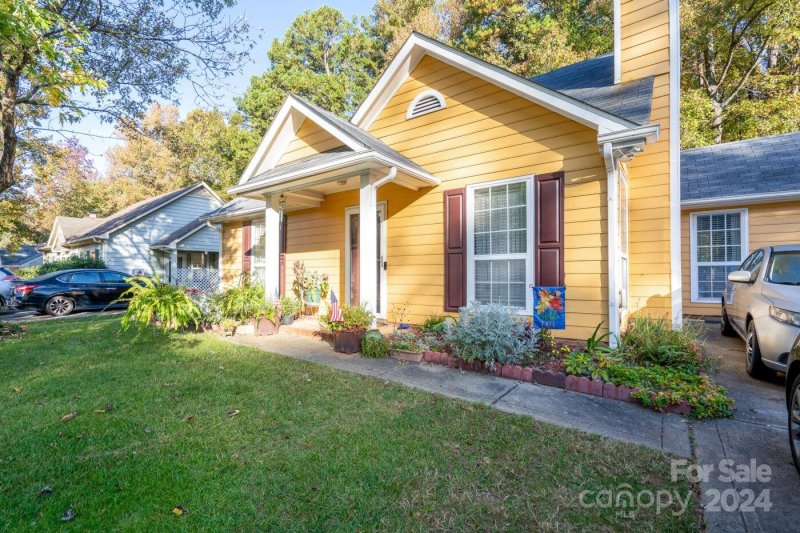 Property image 4 at 6201 Sunbridge Court, Charlotte, NC 28269