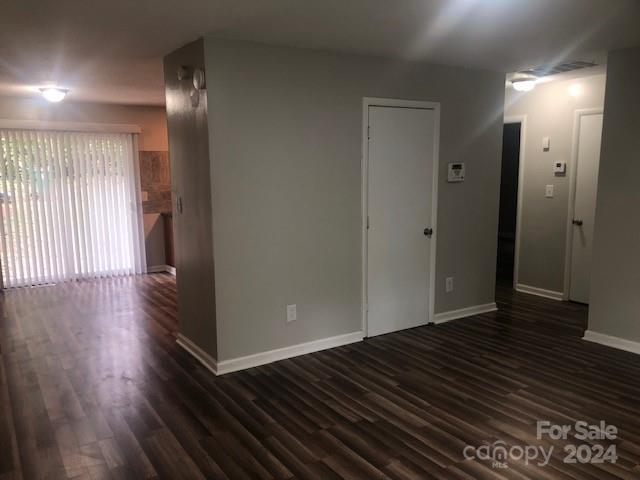 Property image 3 at 4808 Highlake Drive, Charlotte, NC 28215