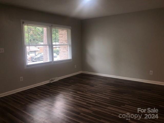 Property image 4 at 4808 Highlake Drive, Charlotte, NC 28215