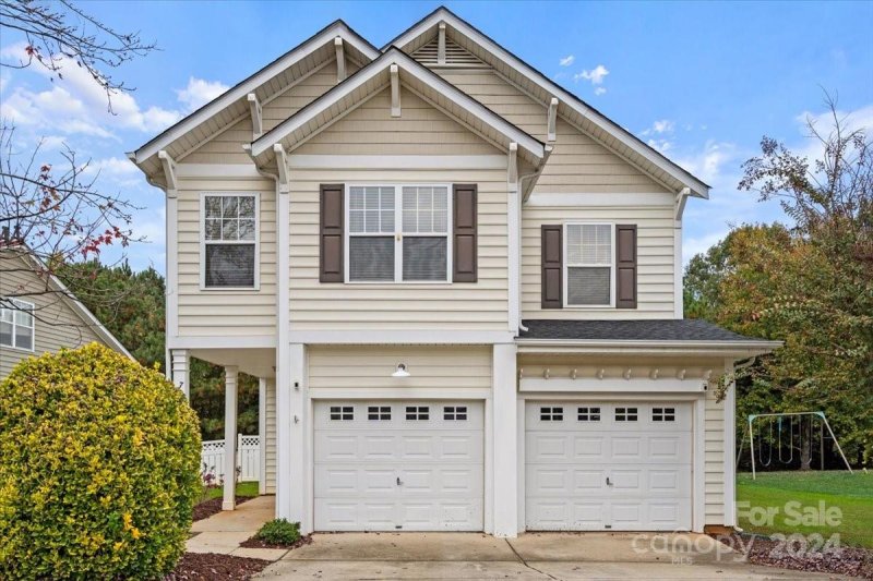 Property image 2 at 727 Tulip Tree Place, Rock Hill, SC 29732