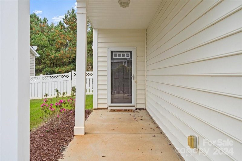 Property image 4 at 727 Tulip Tree Place, Rock Hill, SC 29732