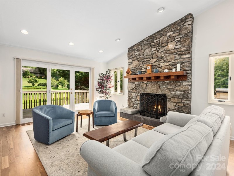 Property image 5 at 22 Clubside Drive, Asheville, NC 28804