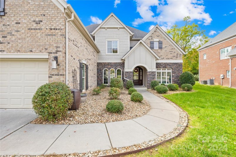 Property image 2 at 8508 Fairgreen Avenue, Waxhaw, NC 28173