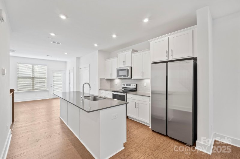 Property image 3 at 4018 Capital Ridge Court, Charlotte, NC 28205