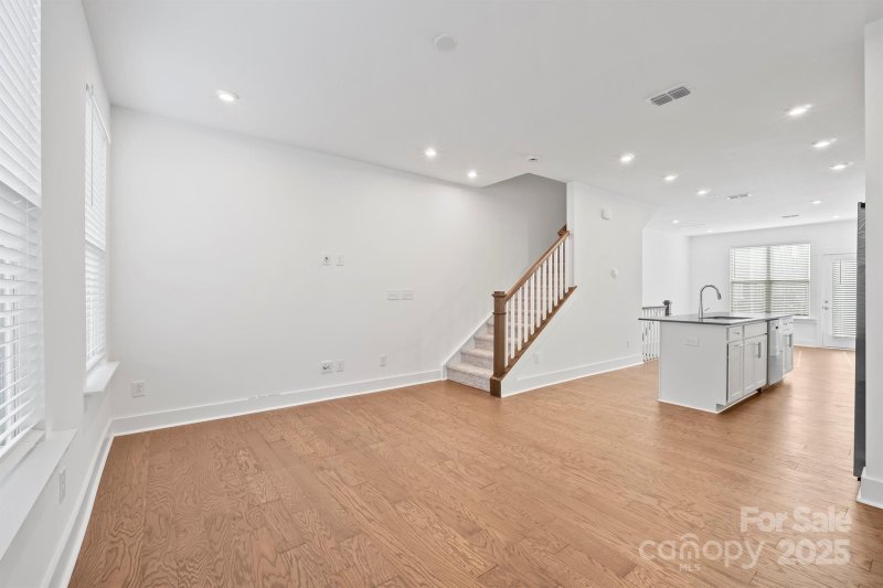 Property image 5 at 4018 Capital Ridge Court, Charlotte, NC 28205