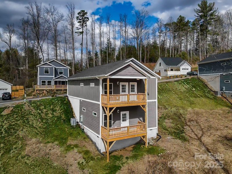 Property image 2 at 131 Northbend Drive, Asheville, NC 28804
