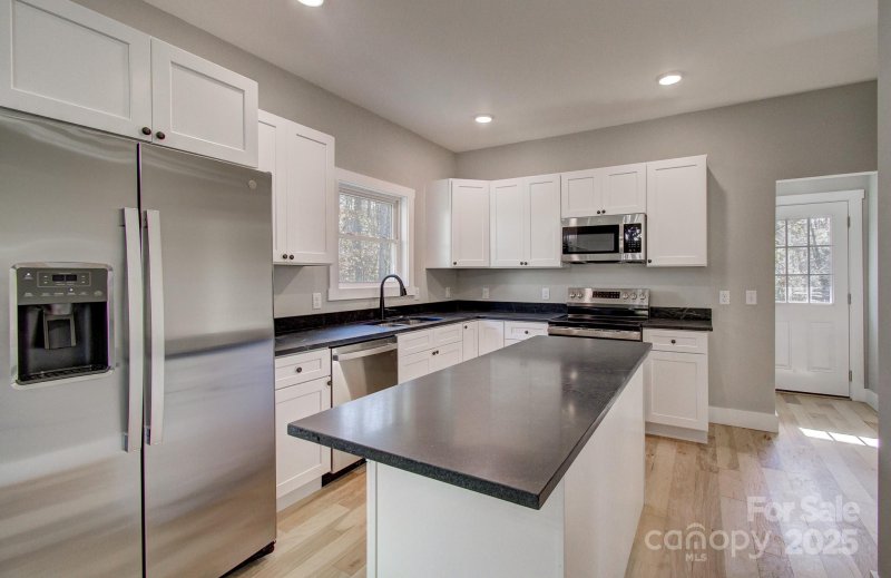 Property image 4 at 131 Northbend Drive, Asheville, NC 28804