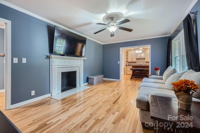 Property image 3 at 911 Churchill Drive, Gastonia, NC 28054