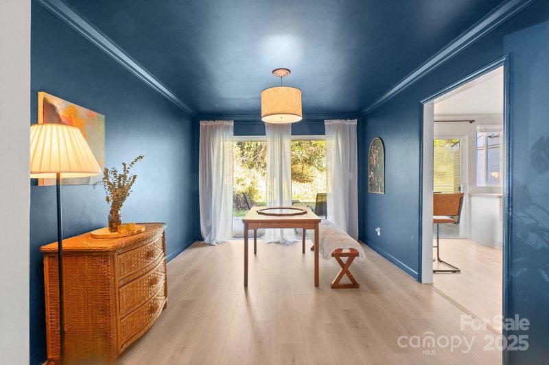 Property image 2 at 7062 Quail Hill Road, Charlotte, NC 28210