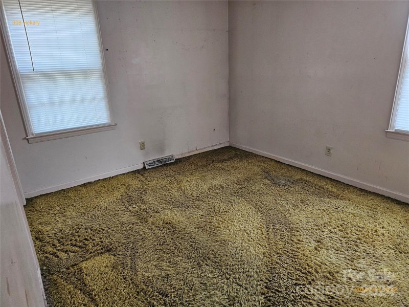 Property image 4 at 308 Vickery Drive, Charlotte, NC 28215