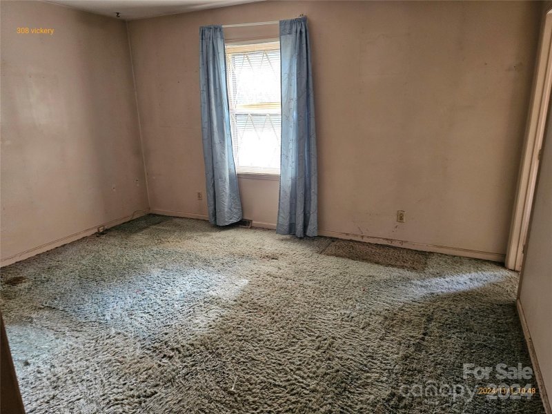 Property image 5 at 308 Vickery Drive, Charlotte, NC 28215
